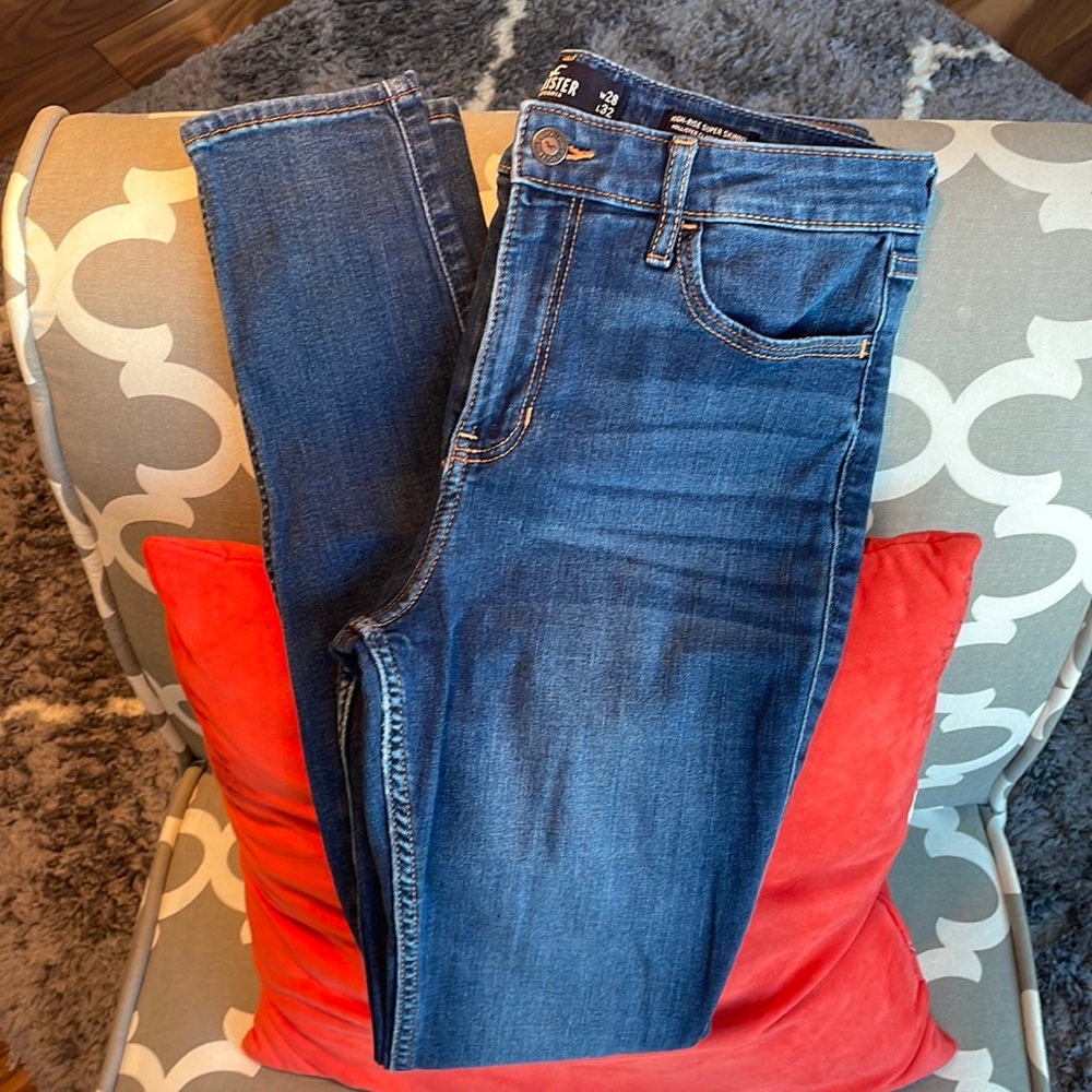 Hollister high-rise super skinny jeans